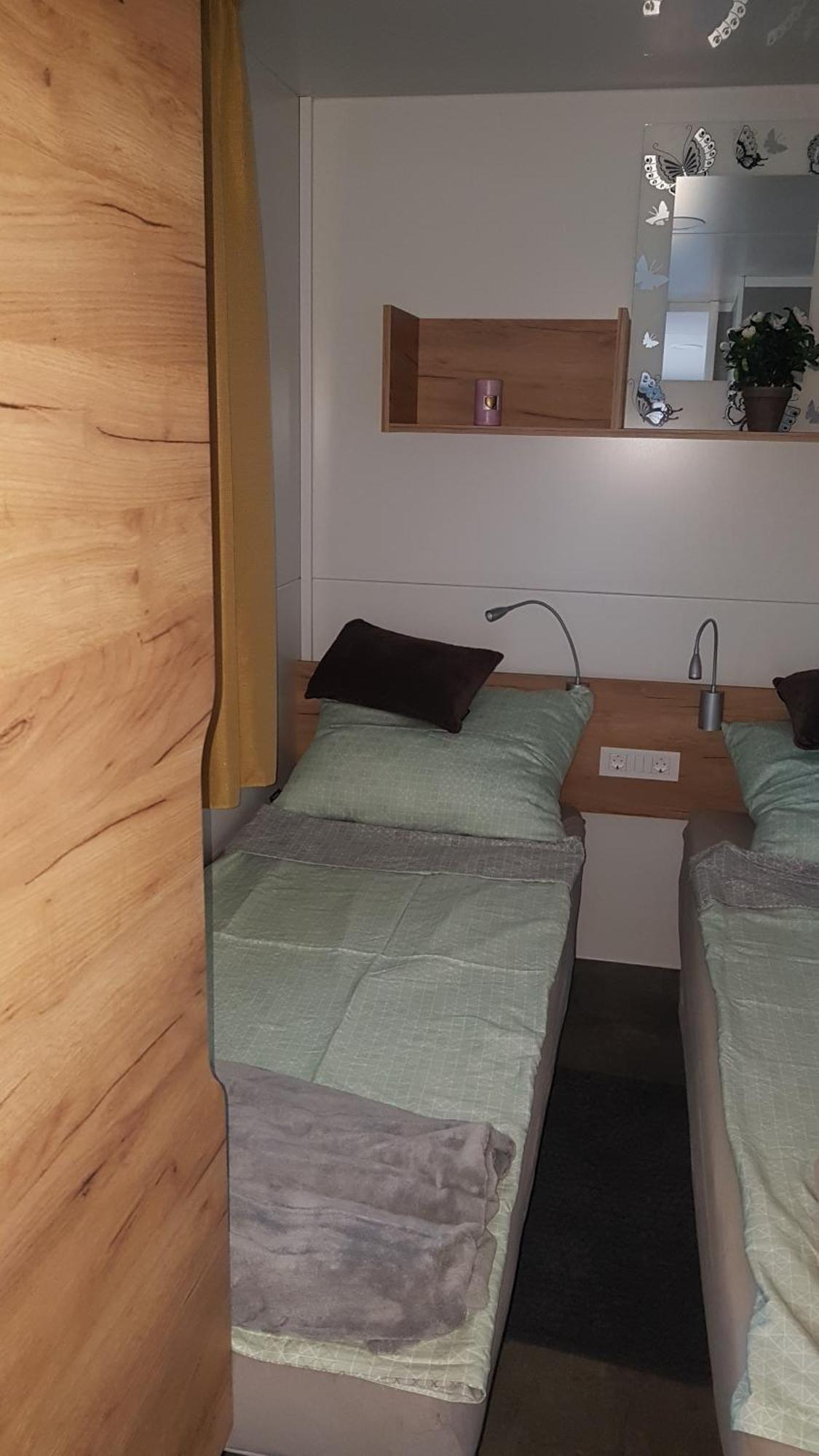 Mobile Home Pearl Of Murter Jezera Exterior foto