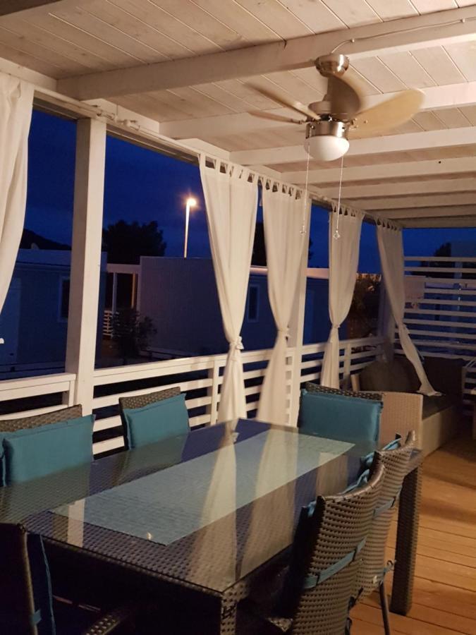 Mobile Home Pearl Of Murter Jezera Exterior foto