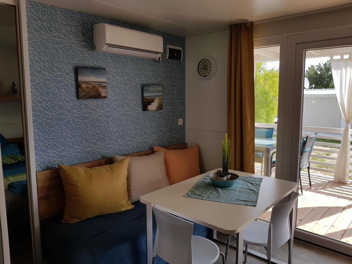 Mobile Home Pearl Of Murter Jezera Exterior foto